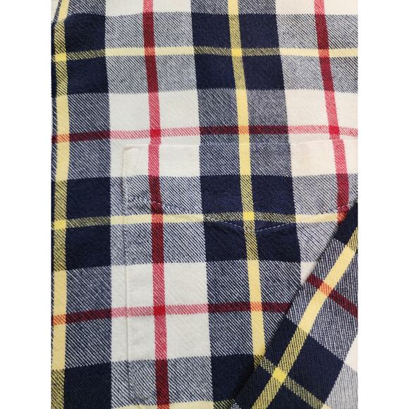 LL Bean Men's Large Plaid Long Sleeve Light Flannel Shirt - Picture 2 of 6